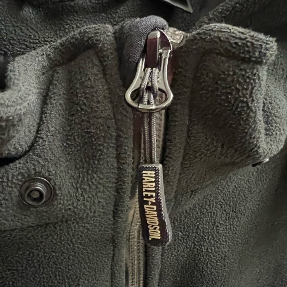 Harley Davidson Cross Roads Il
Fleece Hooded Jacket Willie G Skull Size 2XL - Picture 7 of 16